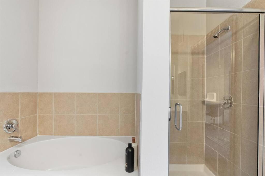 Modern Austin 2Br 2B Unit With Pool, Parking & Wifi公寓 外观 照片